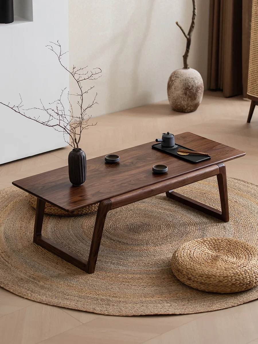 Salontafel van zwart notenhout Moderne eenvoudige tatami lage tafel Balkon Massief houten kleine salontafel