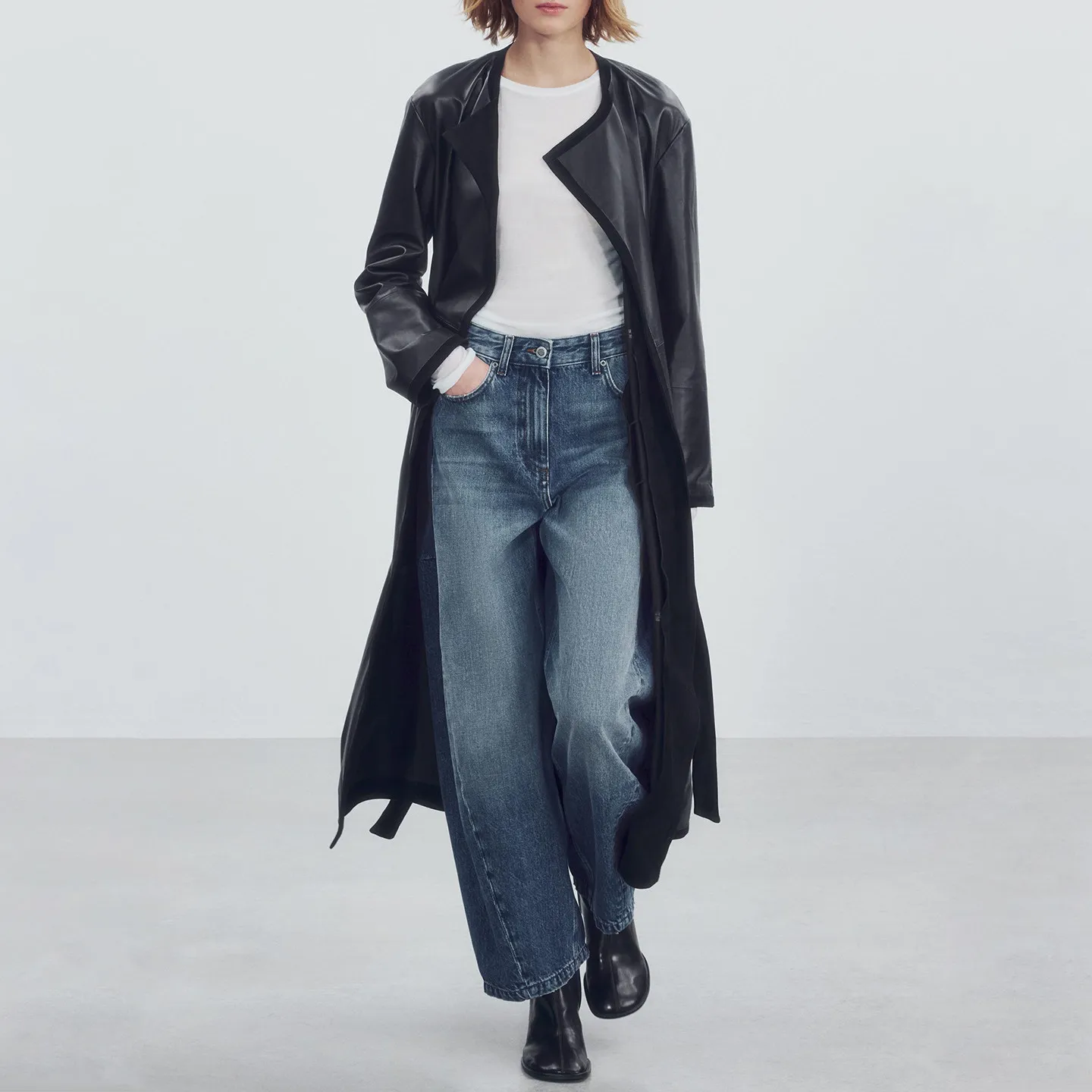Women's Autumn 2026 New Balloon Shape mid Waist Nine Pounds Jeans Loose Fit Comfortable Elastic Chinese Production