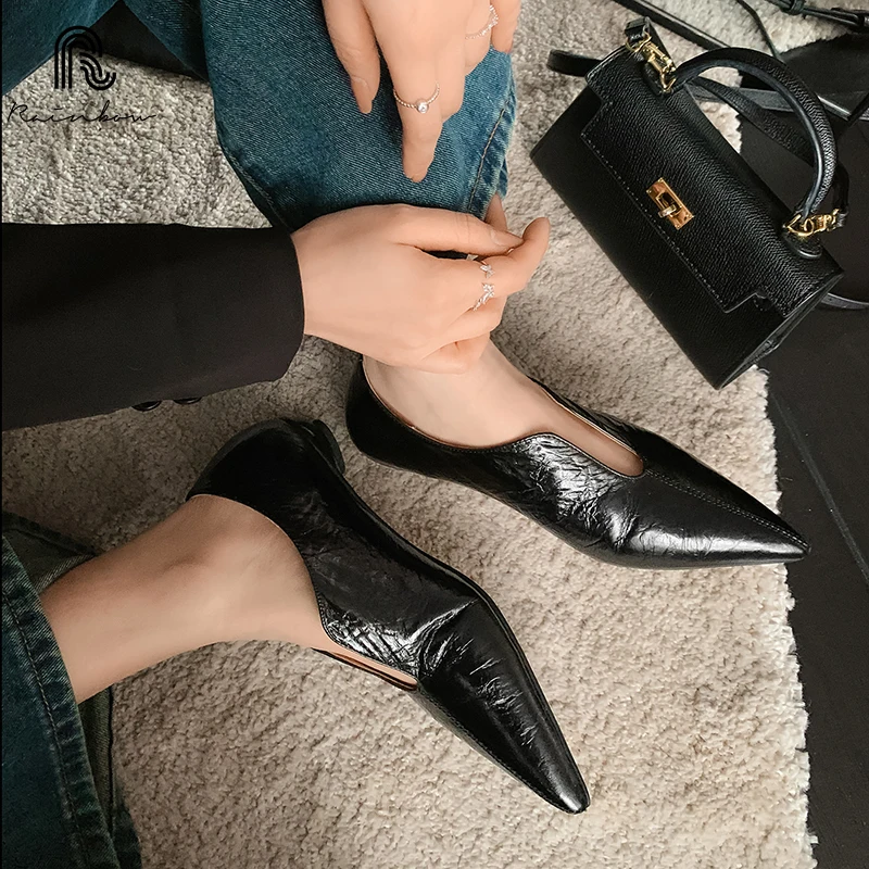 

RAINBOW 34-40 New Spring Cow Leather Women Shoes Pointed Toe Pumps Fashion Retro Ladies Low Heel Shallow Mouth Ladies Soft Flats