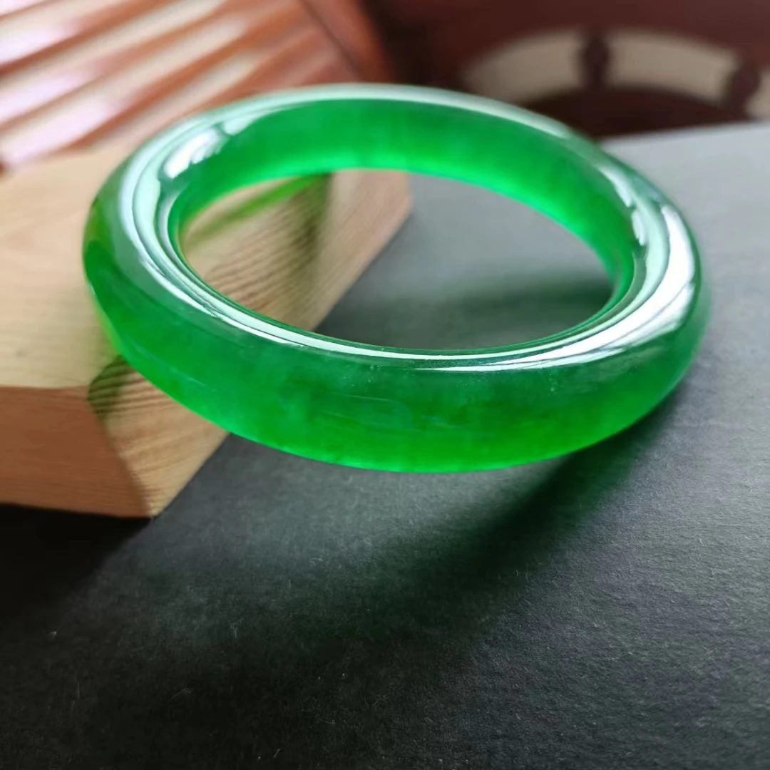 Emperor Green Top Class Jadeite  A Goods Natural Ice Jade Bangle Exquisite Handcarved Noble Bracelet Jewelry Accessories Gift