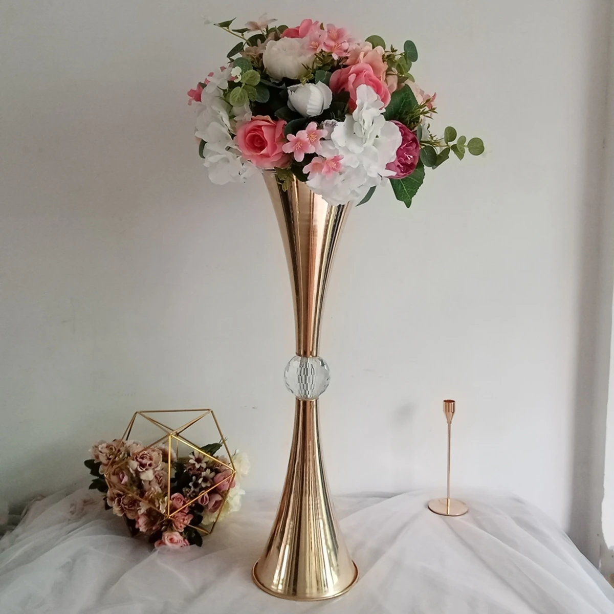 

Decoration table centerpiece decorations gold trumpet metal vases for wedding Candle Holder for Party Table Centerpieces 2996