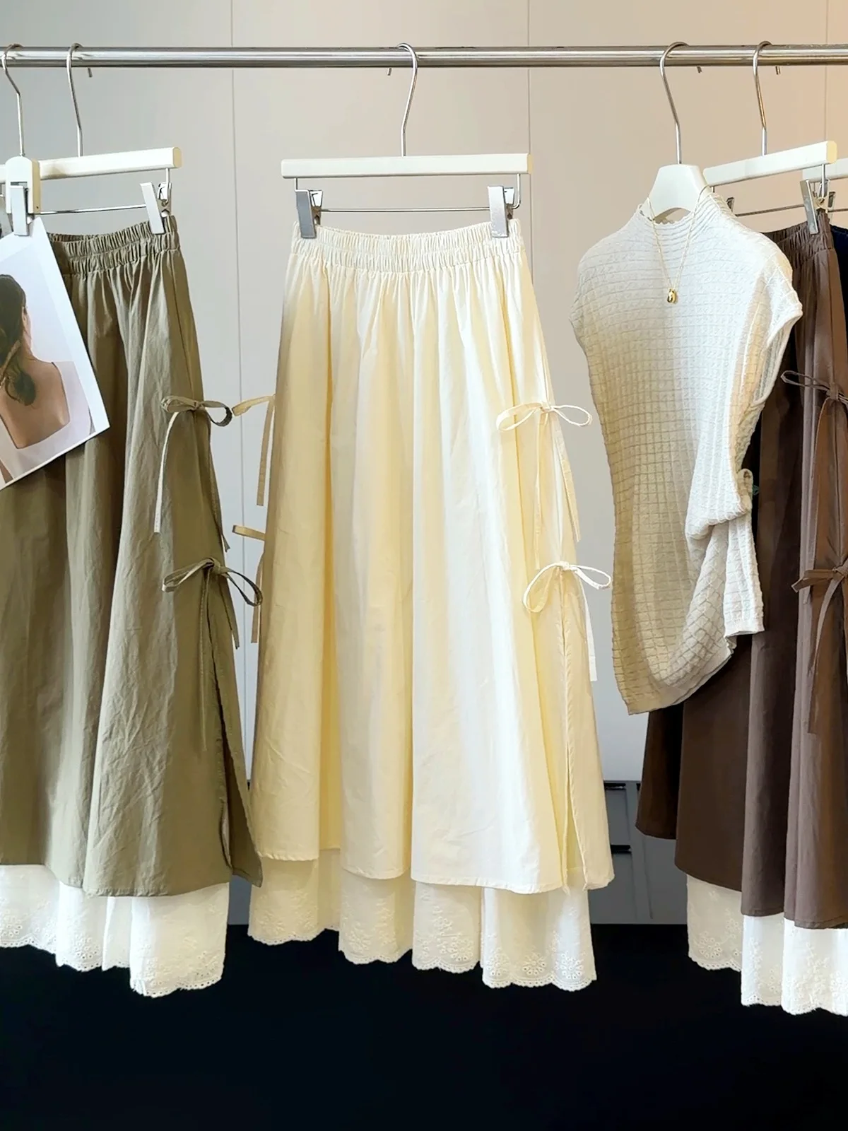 Elegant Layered Midi Skirt Women Elastic Waist Bow Tie Split A‑line Skirt Lace Patchwork Swing Mori Girl Countryside Garden Wear
