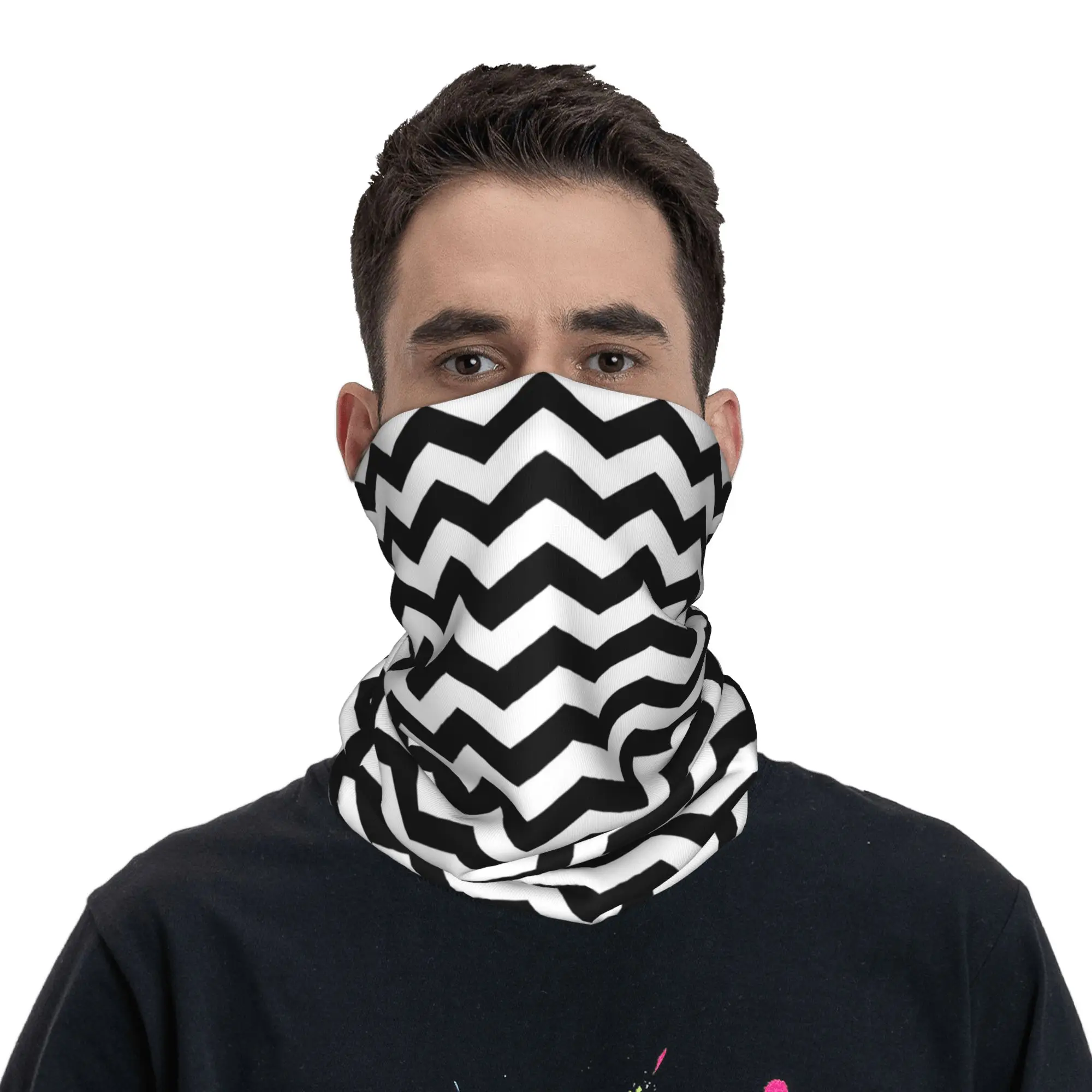 

Black And White Zigzag Chevron Bandana Neck Cover Printed Magic Scarf Face Mask Running for Men Women Adult All Season