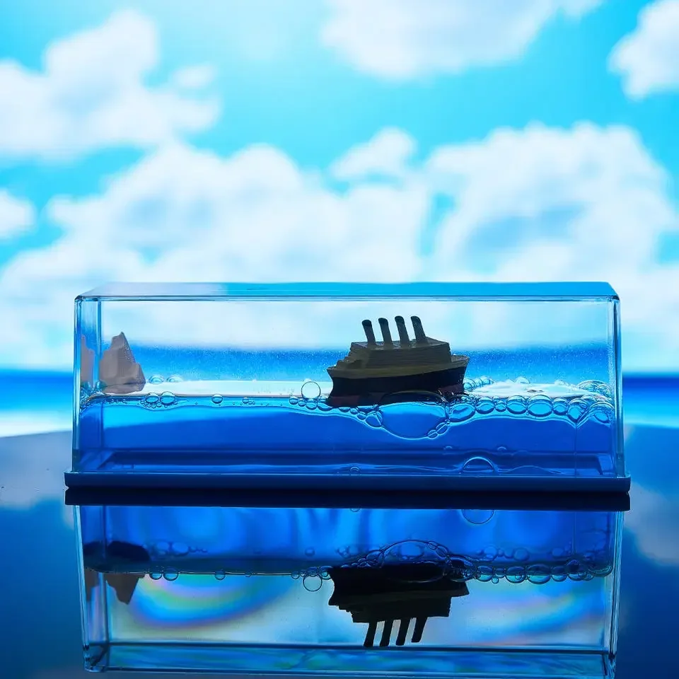 العائمة زجاجة سعيدة سفينة سياحية تيتانيك كروز السفينة السائل السائل قارب الساعة الرملية زخرفة هدية عيد ميلاد الانجراف السفينة في زجاجة #2