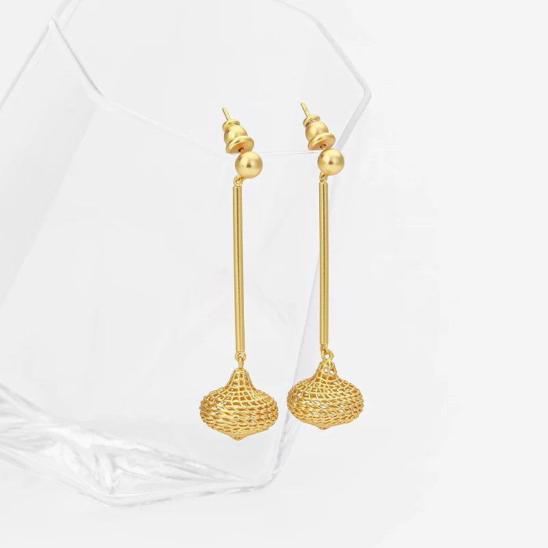 IVOG Luxurious Long Bar Woven Ball Pendant Earrings for Women Hollow Spherical Ear Stud Fashion Jewelry Earrings Wholesale