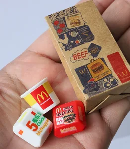 4 Buah Rumah Boneka Baru Miniatur Kotak Hamburger Mainan Model Makanan Cepat Saji untuk Aksesori Boneka Barbie 8 cetakan barbie penjualan terbaik - №