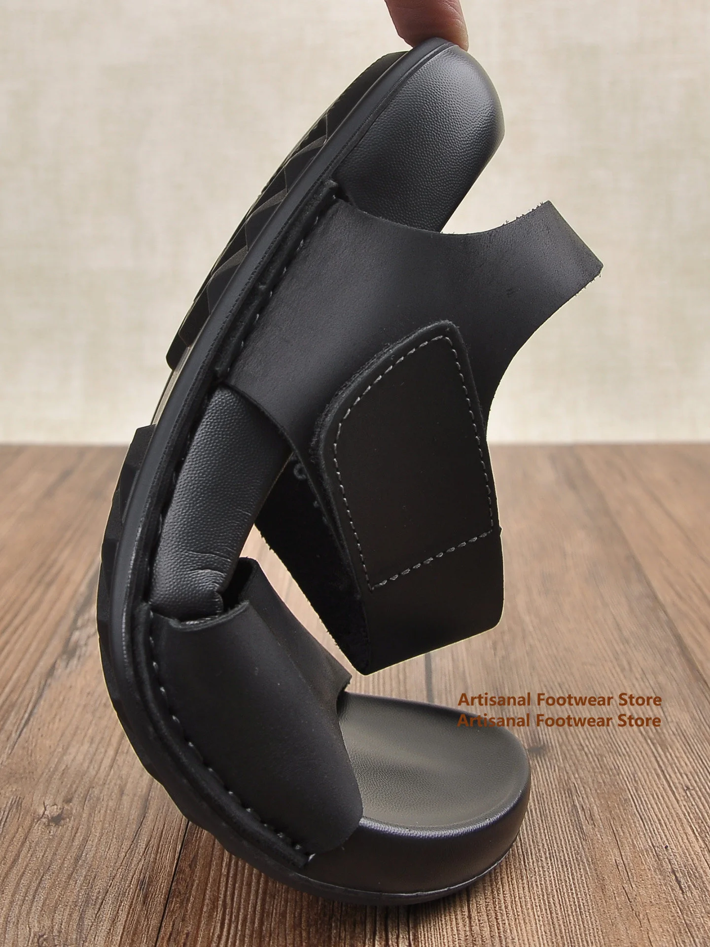 Men's Black Leather Sandals Open Toe Thick-Soled Soft Sole Anti Slip Men's Outdoor Beach Shoes Summer Classics Men's Sandals