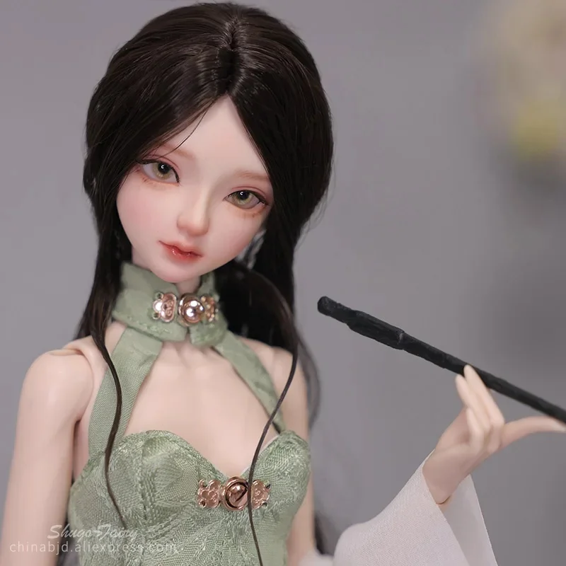 Shuga Fairy Idun 1/4 BJD Doll Toys Resin Slim Kunis Body Embroidered Hanfu Classic Style Handsome Woman Take Smoking Pipe Doll