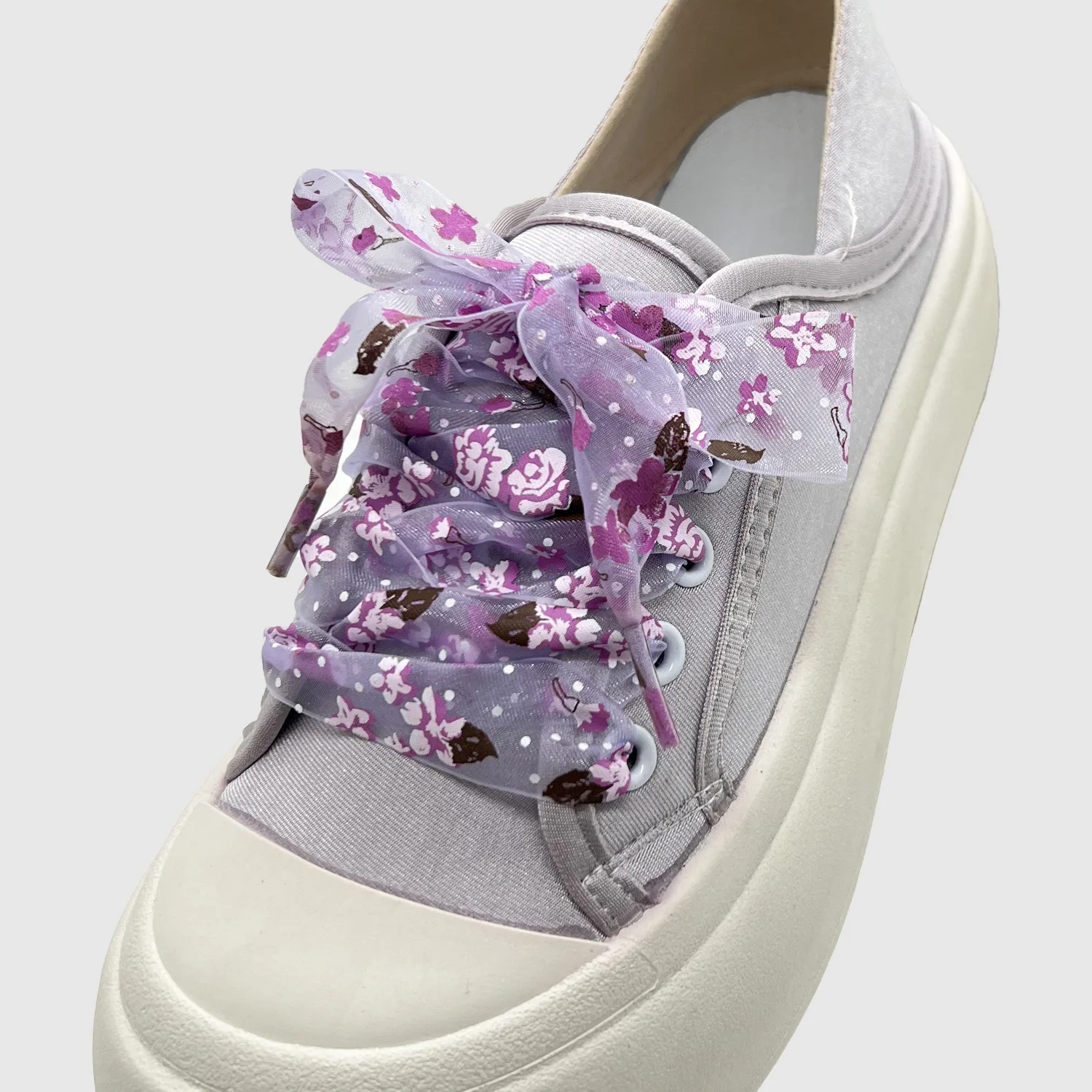 Neue, 2,6 cm breite, flache Schnürsenkel mit Muster, geeignet für Sneaker, aus Organza, mit „Dreamy Snow“-Motiv, transparente Schnürsenkel für Damen, 1 Paar. – Detail 9