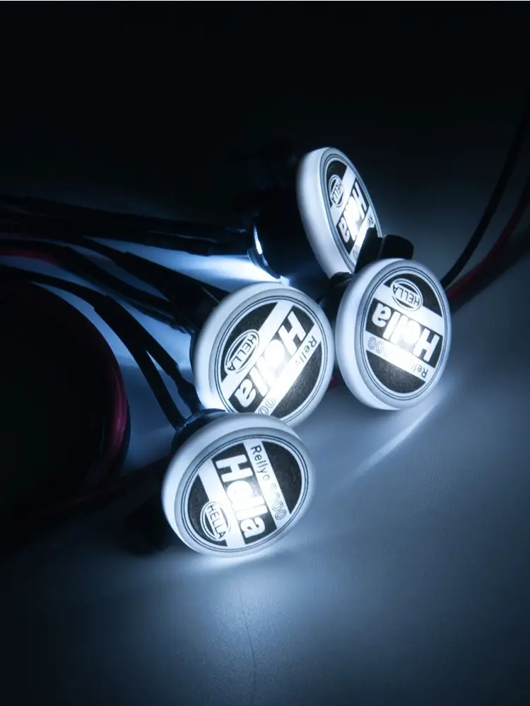 MIBIDAO LED-Leuchten, helle Scheinwerfer, Gepäckträger, Scheinwerfer, quadratische Lampe für 1/10 RC Crawler Car TRX4 TRX6 Axial SCX10 Teile