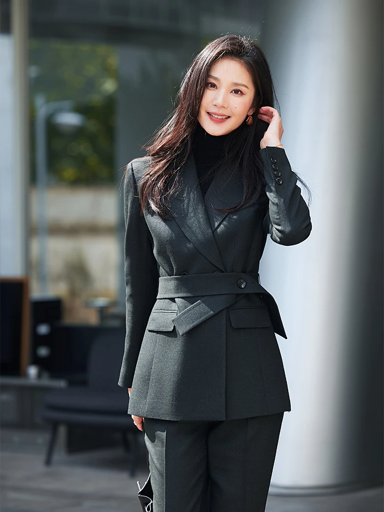 

Новый женский шерстяной костюм Diisia 2025: модное пальто с поясом в западном стиле для осени и зимы, утепленное, для повседневной носки, длинное