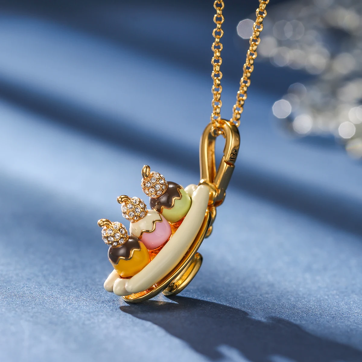 Fashion Luxury Enamel Faux Zircon Icecream Banana Boat Pendant Necklace for Women Sweet Elegant Party Jewelry Halloween Gifts