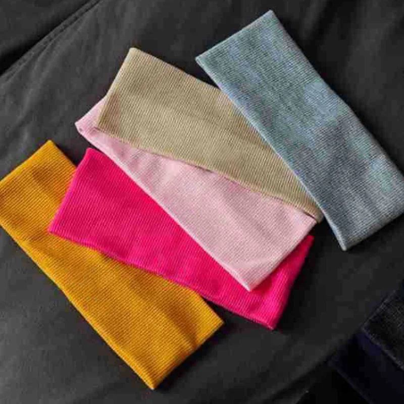 Ikat kepala Yoga warna solid, ikat kepala olahraga luar ruangan elastis anti licin anti keringat rajutan