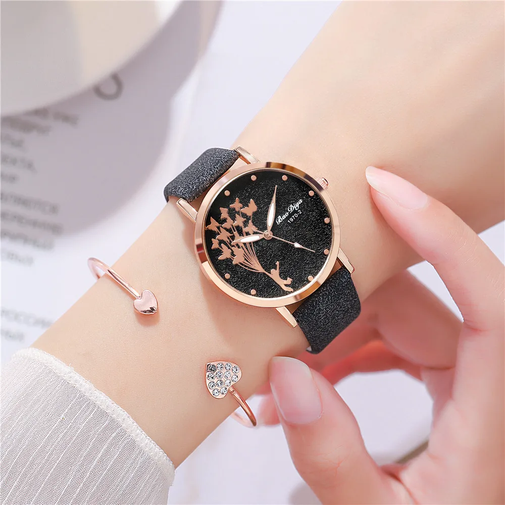 Fashion Simple Belt Ladies Watch Butterfly Cartoon Pattern Quartz Ladies Temperament Fine Belt Watch 2 Pieces Set