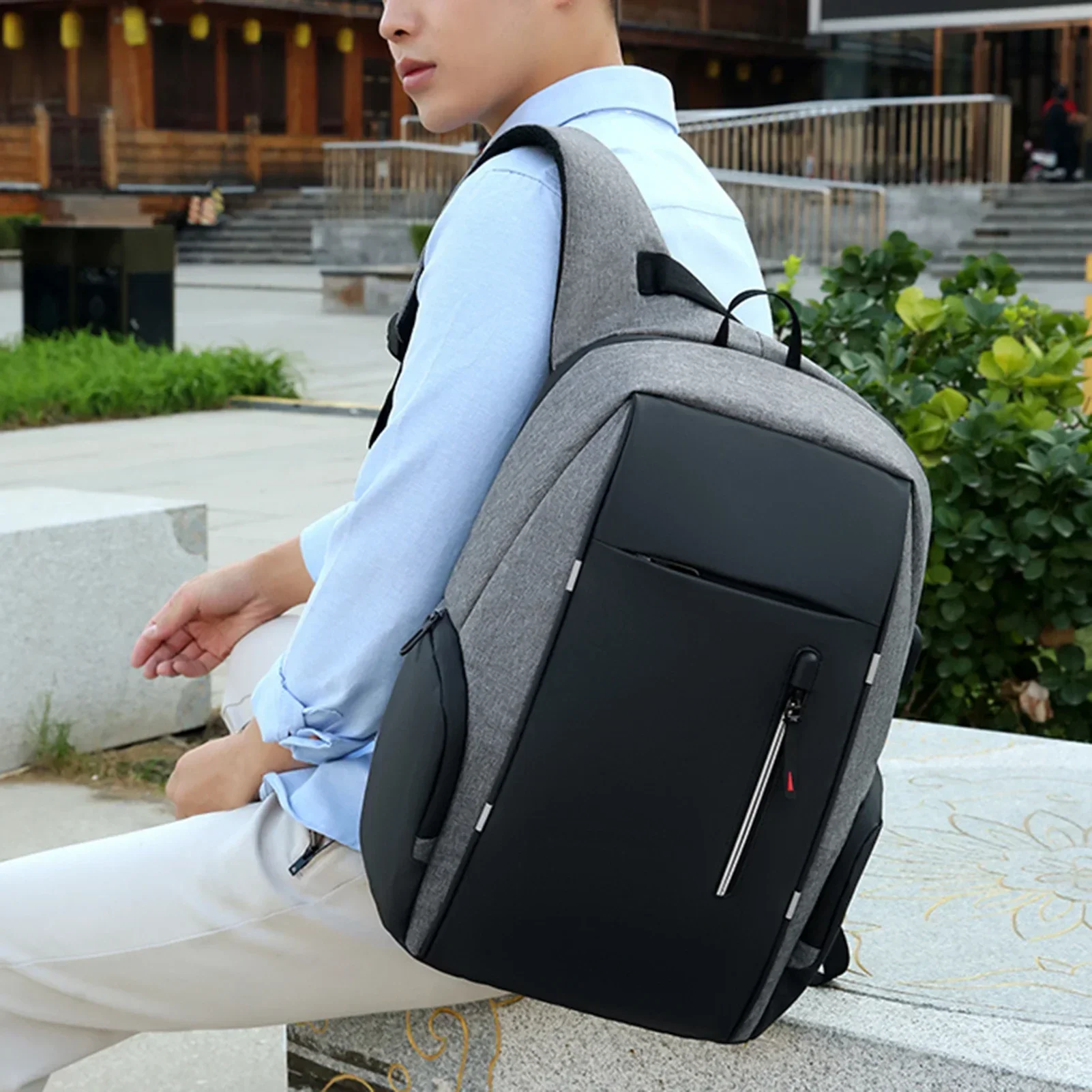 Zaino per laptop per borsa per laptop da 17 pollici con porta USB Zaini impermeabili alla moda Una borsa per tutte le gite, per uomini e donne