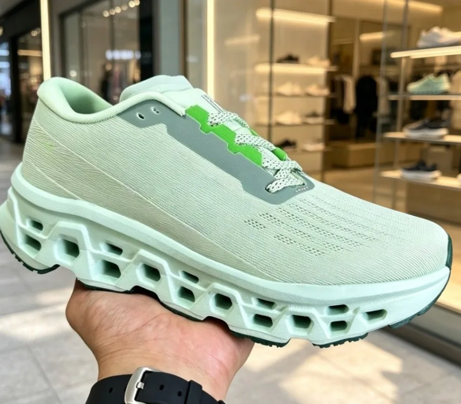Thick-Sole Height-Increasing Comfortable Ultra-Light Trail Running Marathon Sneakers for Men Women. view 5