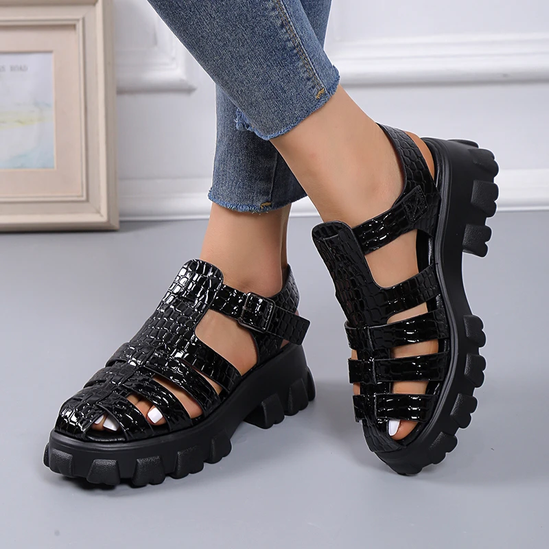 Summer Fashion Gladiator Women Narrow Band Cross-tied Platform Square Heel Peep Toe Rome Design Sexy Mature crocs feminino