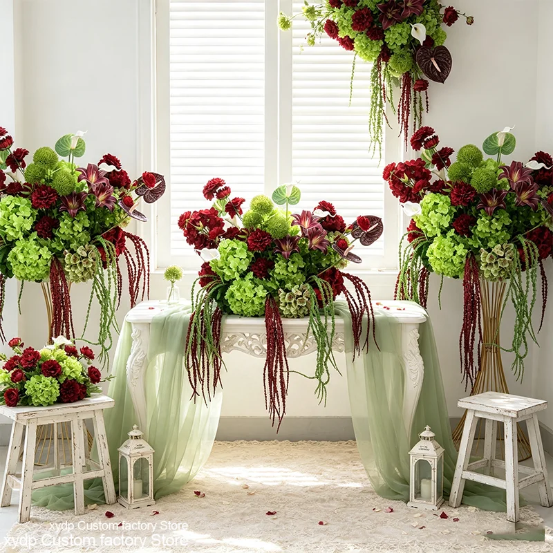 Künstliches Hortensien-Blumenarrangement in Burgunderrot und Grün, Hochzeitstisch-Mittelstück, Blumenball, Calla-Lilie, Amaranthus-Gras, Floristik – Detail 1