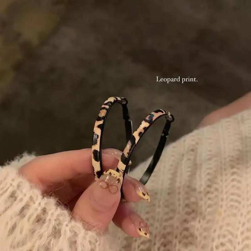 Leopard Print Big Round Hoop Earring For Women Exaggerated Personality Temperament Simple Round Ear Jewelry
