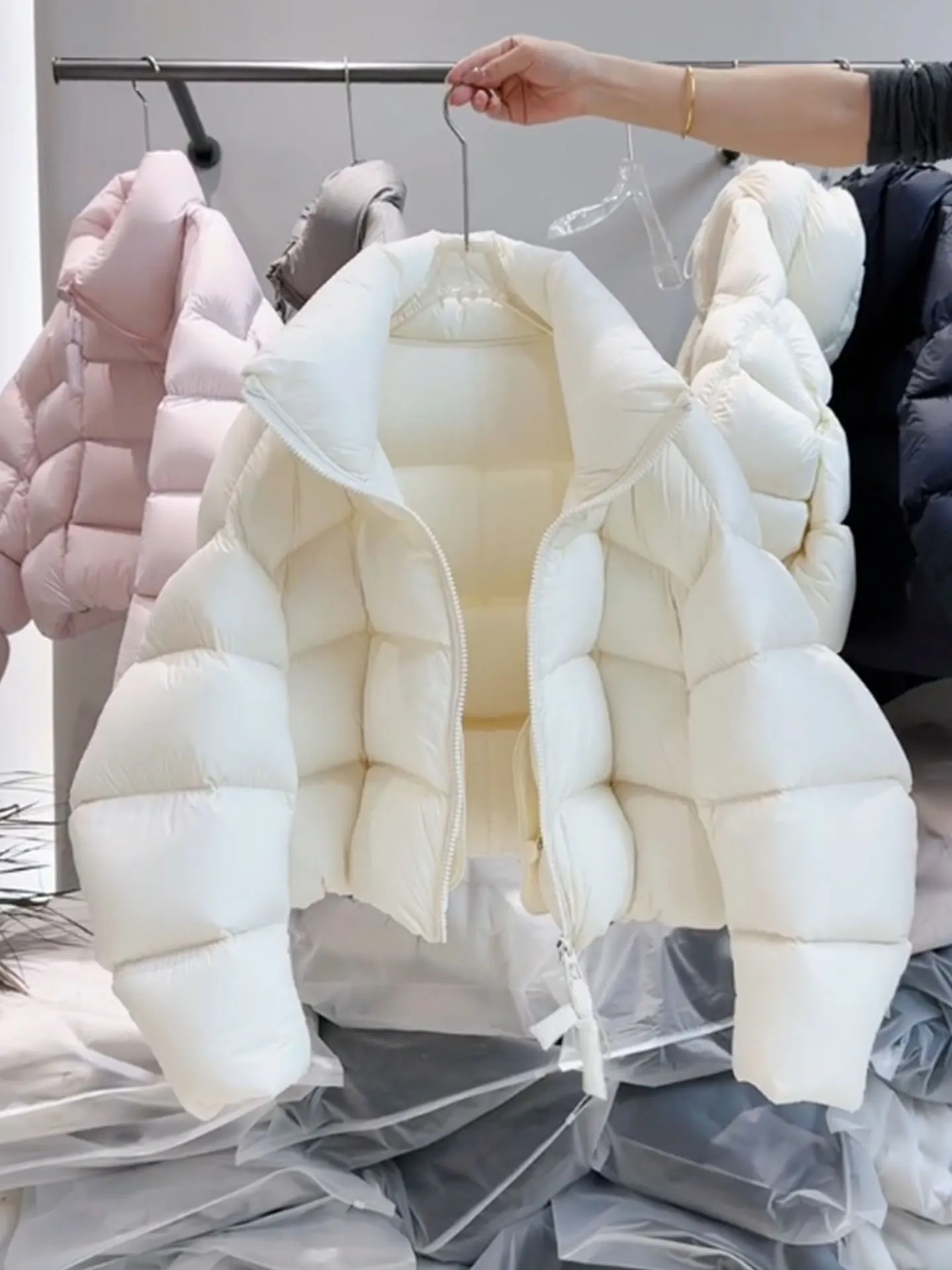 Korean Sle ort Puffer Jaet Women's Thiened Warm Stand Collar Bread Coat Winter 2025 New Arrival White Du down