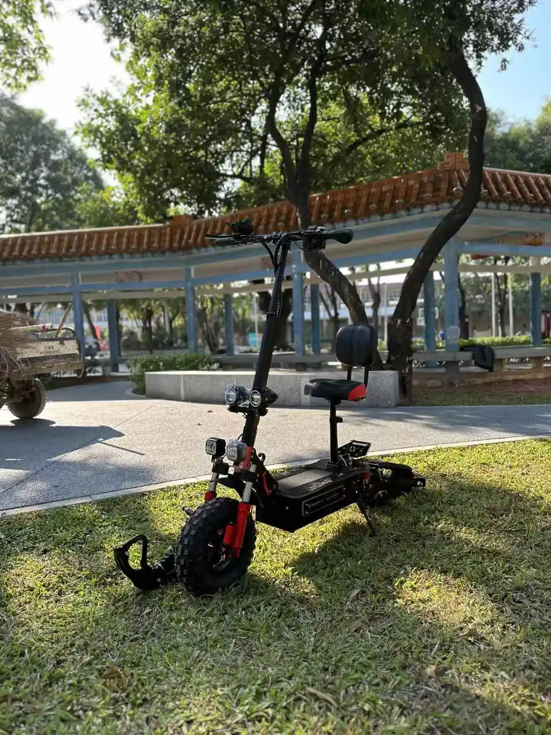 High Speed Foldable Electric Scooter All Terrain Vehicle With Snow Track Wheel For Winter Outdoor Snow Riding