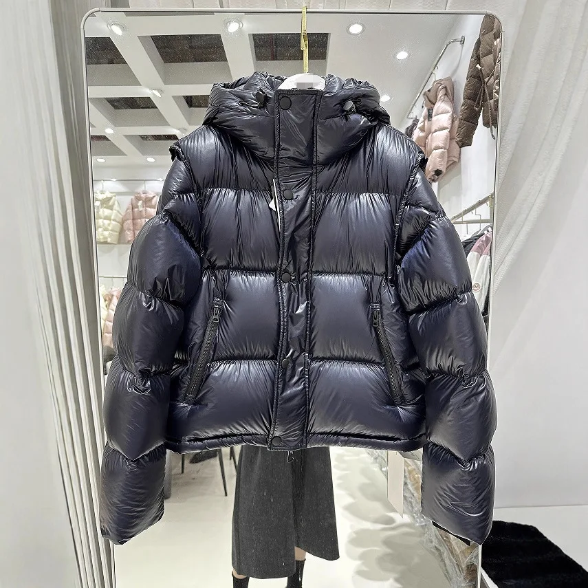 النمط الأوروبي قصيرة مقنعين المرأة سترة منفوخة 2025 جديد سميكة الدافئة الشتاء سترات انفصال كم 2 في 1 أسفل سترة معطف