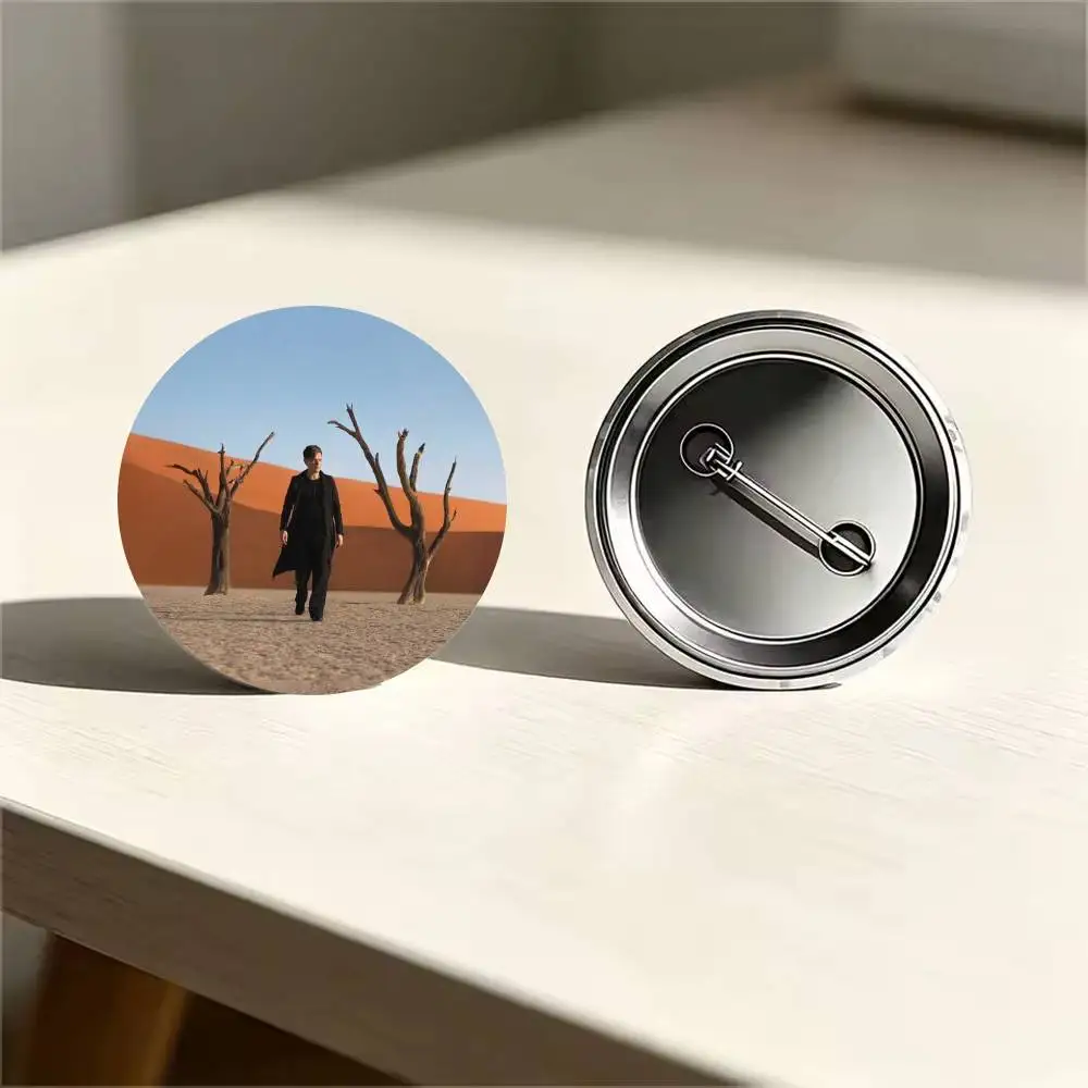 Singer Michael Patrick K-Kelly 25 32 44 58 75mm Circular Buttons Brooches Lapel Clips Trendy Ornament Festive Souvenir Present