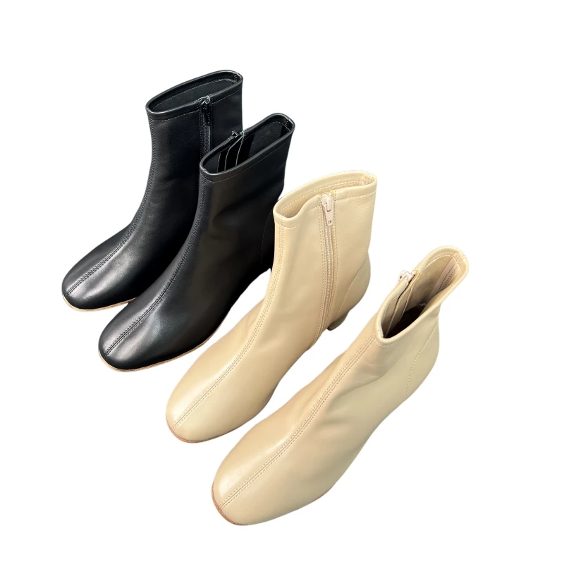 

Breathable Warm Lined Boots – Cozy for Cold Outdoor Adjustable Strap Boots – Custom Fit and Warm for Winter Wear AK0220