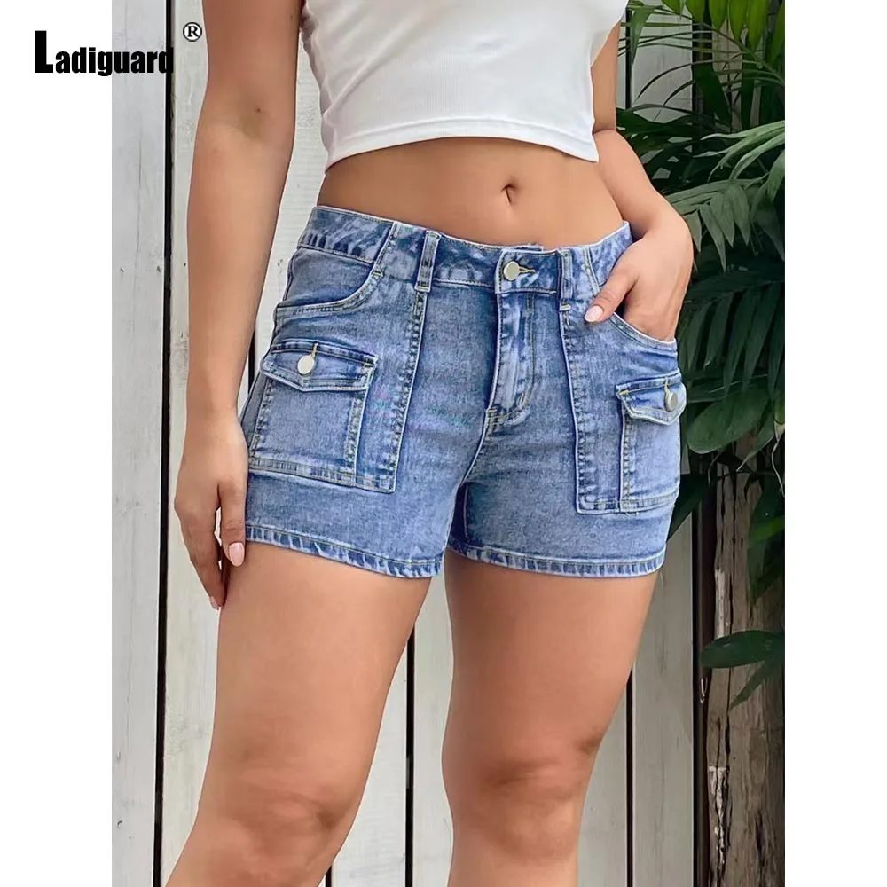 2025 روك مثير الوقوف جيب الدنيم السراويل النساء موضة الرقص نادي جينس قصير سراويل ضئيلة الإناث Vintage الشارع Hotpants جديد