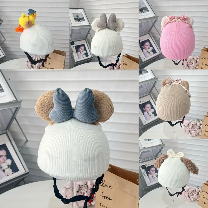 

Unisex Ski Helmet Cover with Cute Panda Duck Ear Design for Electric Scooters