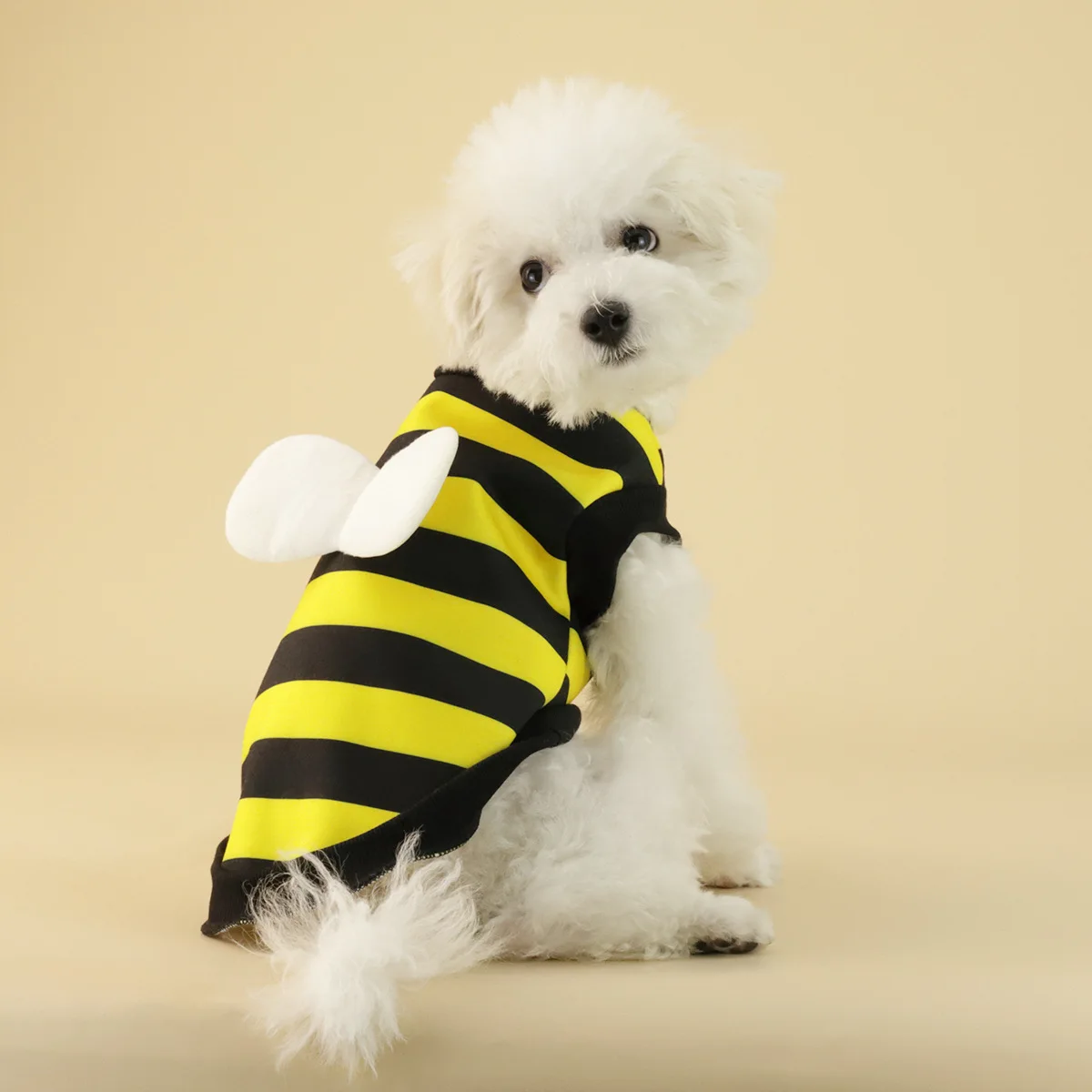 

Velvet Winter Warm High Quality Cute Bee Cosplay Eco Friendly Wholesale Dog Cat Halloween Costumes Cape Pet Clothes for Dogs