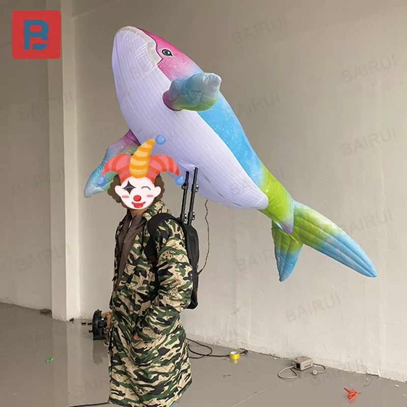 

Надувные разноцветные рыбки, воздушные модели животных, с выдувными устройствами, декоративными сценами для активного отдыха и парадным реквизитом.