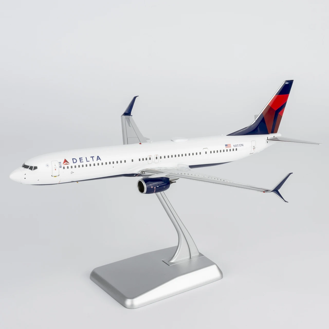 09008 سبيكة تحصيل طائرة هدية NG نموذج 1:200 دلتا خطوط الهواء "SkyTeam" بوينغ B737-900 دييكاست طائرة نموذج طائرة N851DN