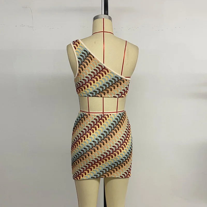 Benuynffy เซ็กซี่หนึ่งไหล่ Cutout ชุดเข้ารูปผู้หญิงสไตล์วันหยุด Boho Party แขนกุดถักมินิเดรสฤดูร้อน 2025 ใหม่