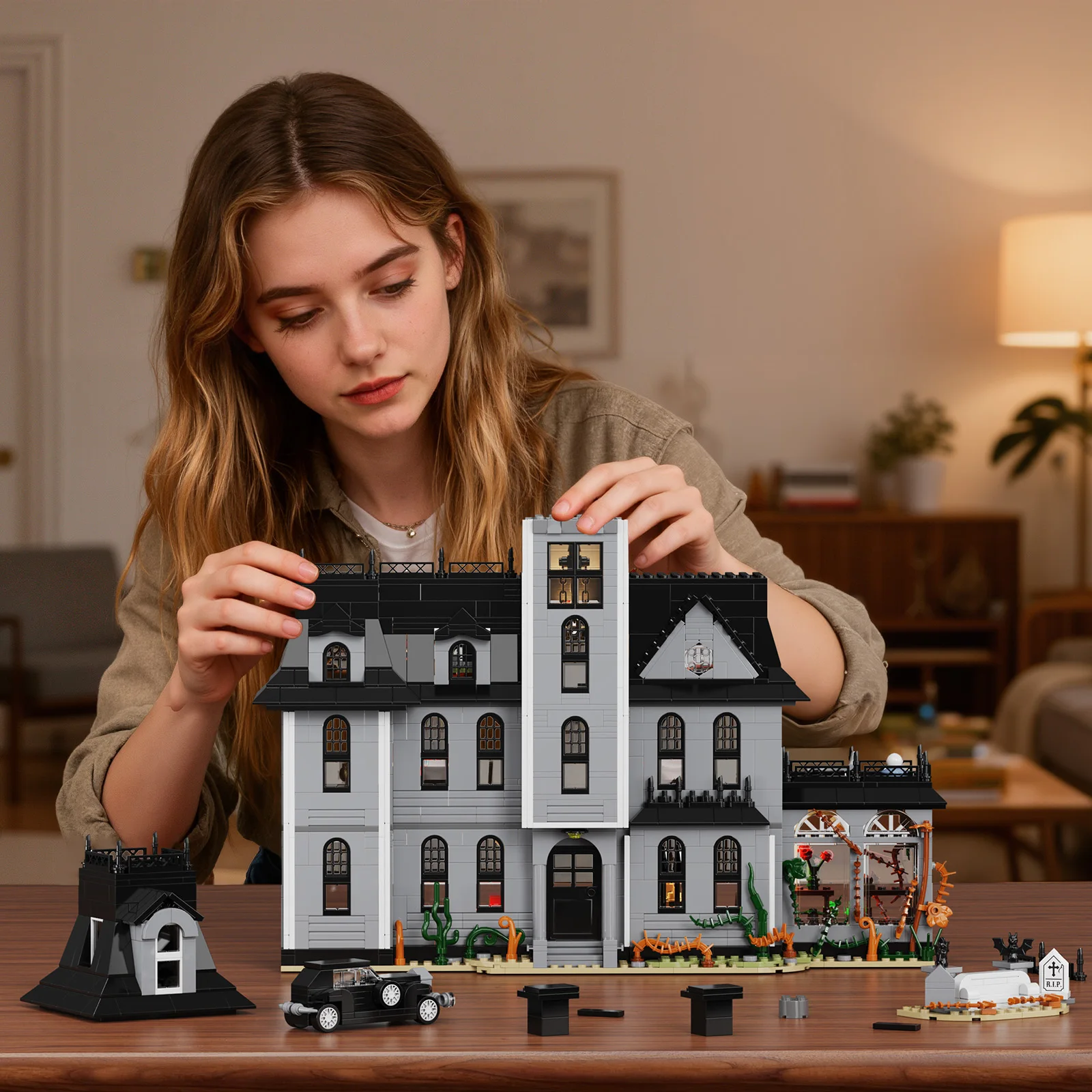 Nightfall Manor Building Set — product detail 6