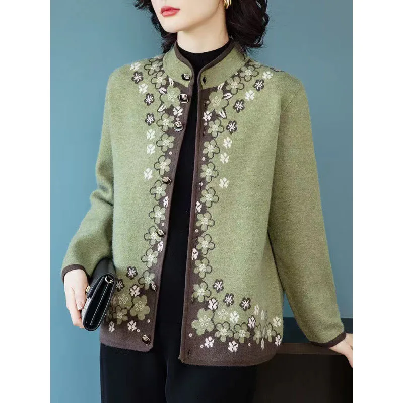 Middle aged Female Knitting Sweater 2024 New Women Cardigan Coat Noble Lady Knitted Coat Wool Knitt Top