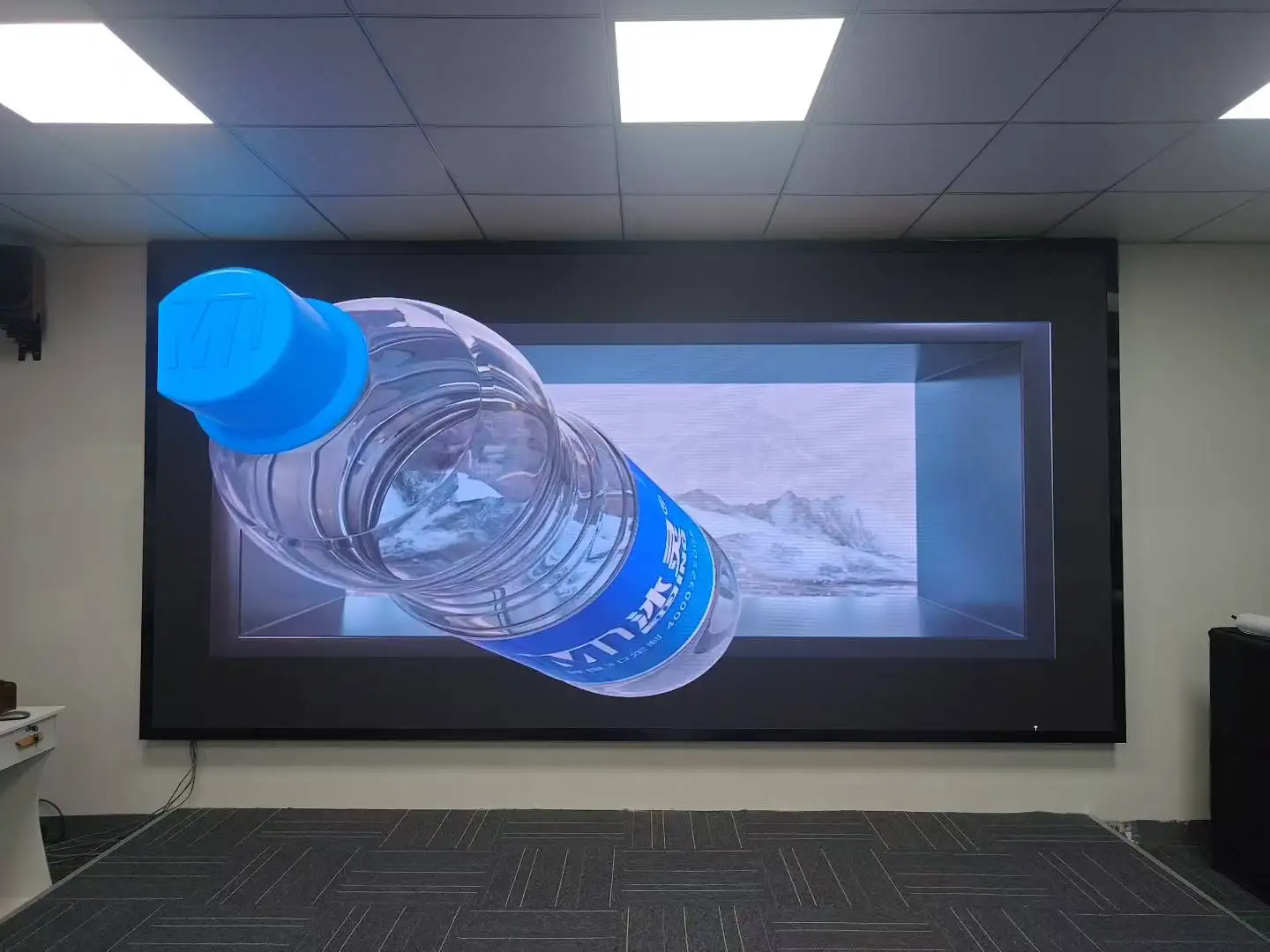 Commercial High Brightness 800cd LED Display Board for Elevator Use Customized Size 16:9 Video Wall SDK Function 2-Year Warranty