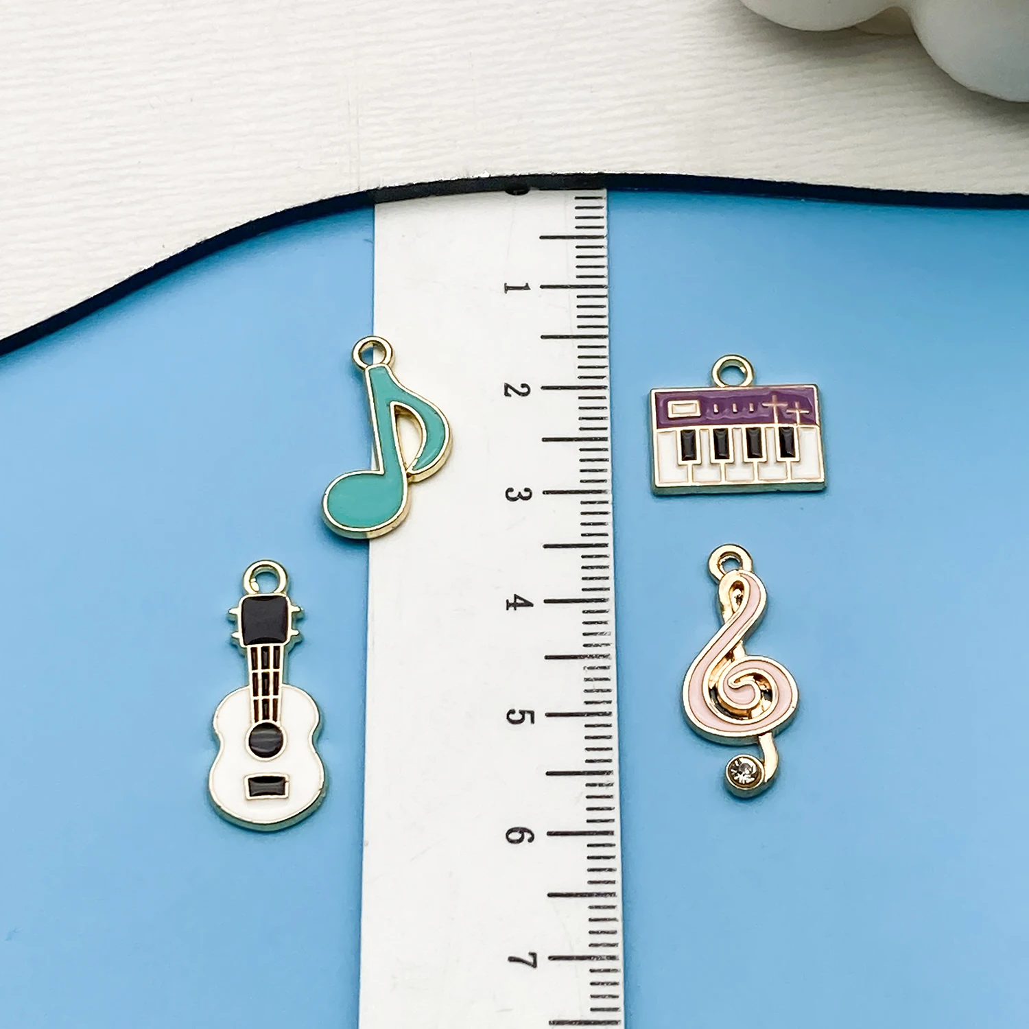 믹스 오일 음악 심볼 세트 시리즈 쥬얼리 제작 DIY 공예 할로윈 크리스마스 추수감사절 패션 액세서리, 20 개/드립