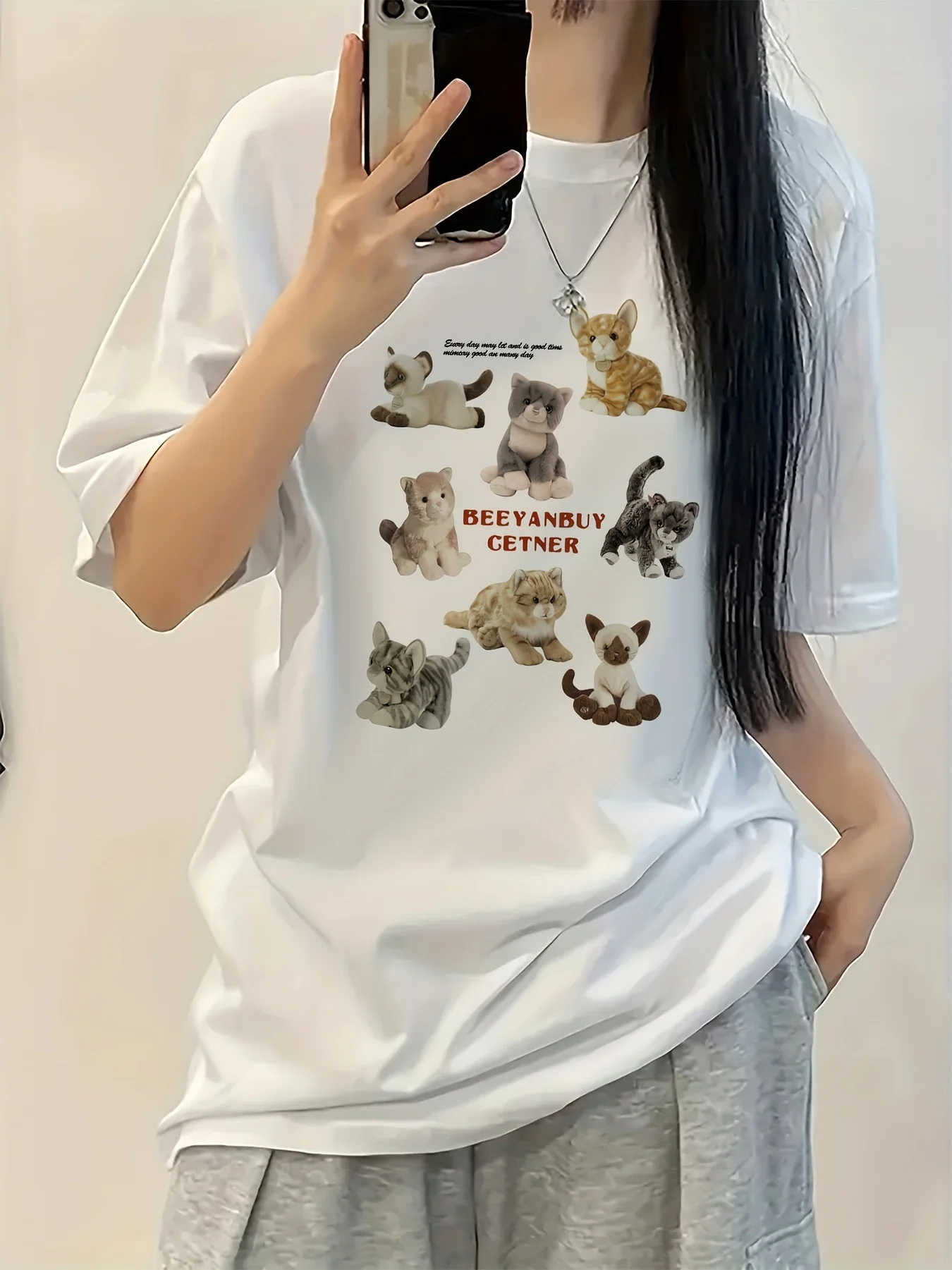 

Cute Cat Print Short-Sleeve T-Shirt for Women, Perfect for Summer Fashion And Versatile Styling.