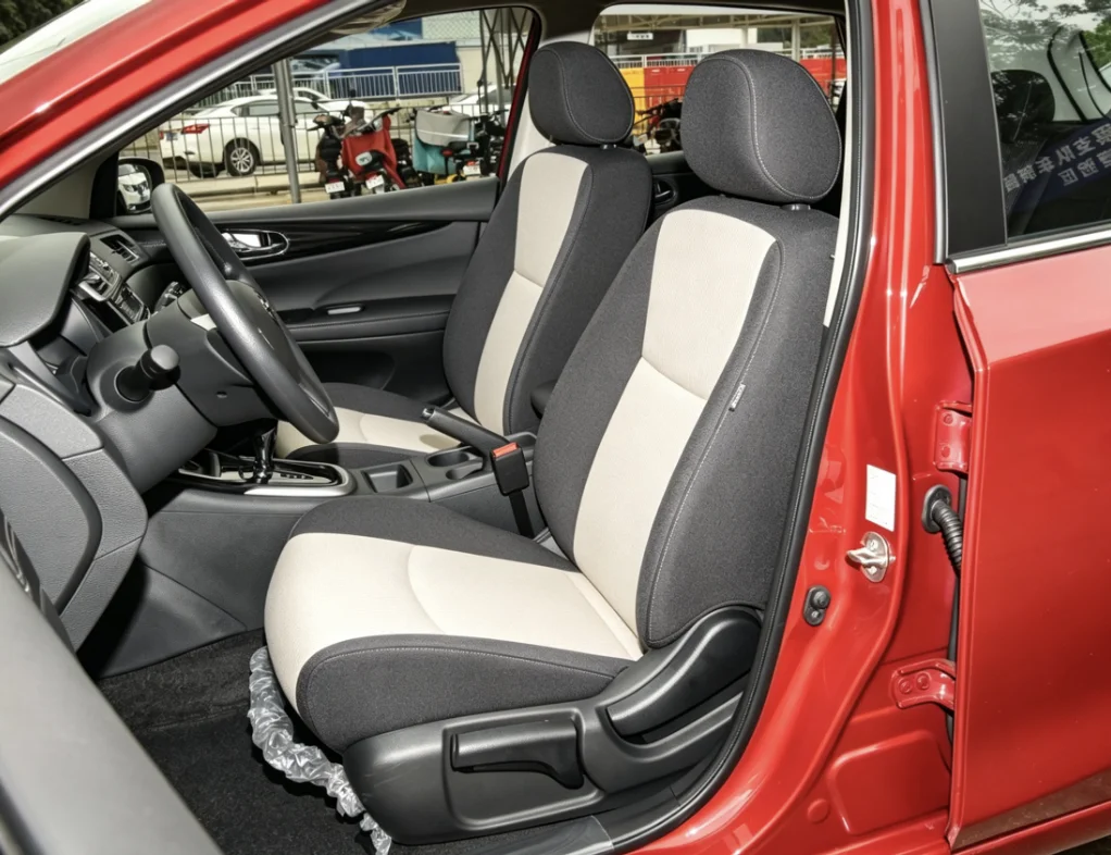 Für Nissan Tiida 2019~2023 Maßgefertigte Autositzbezüge Luxuriöses Nappaleder 100% Passgenau Innenraumzubehör 360 ° Vollständige Abdeckung – Detail 9