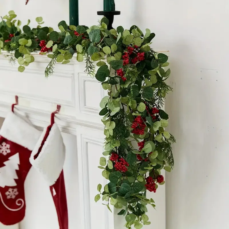 

Rattan red fruit Christmas flower Christmas decoration rattan hotel shopping mall door hanging decoration simulation rattan