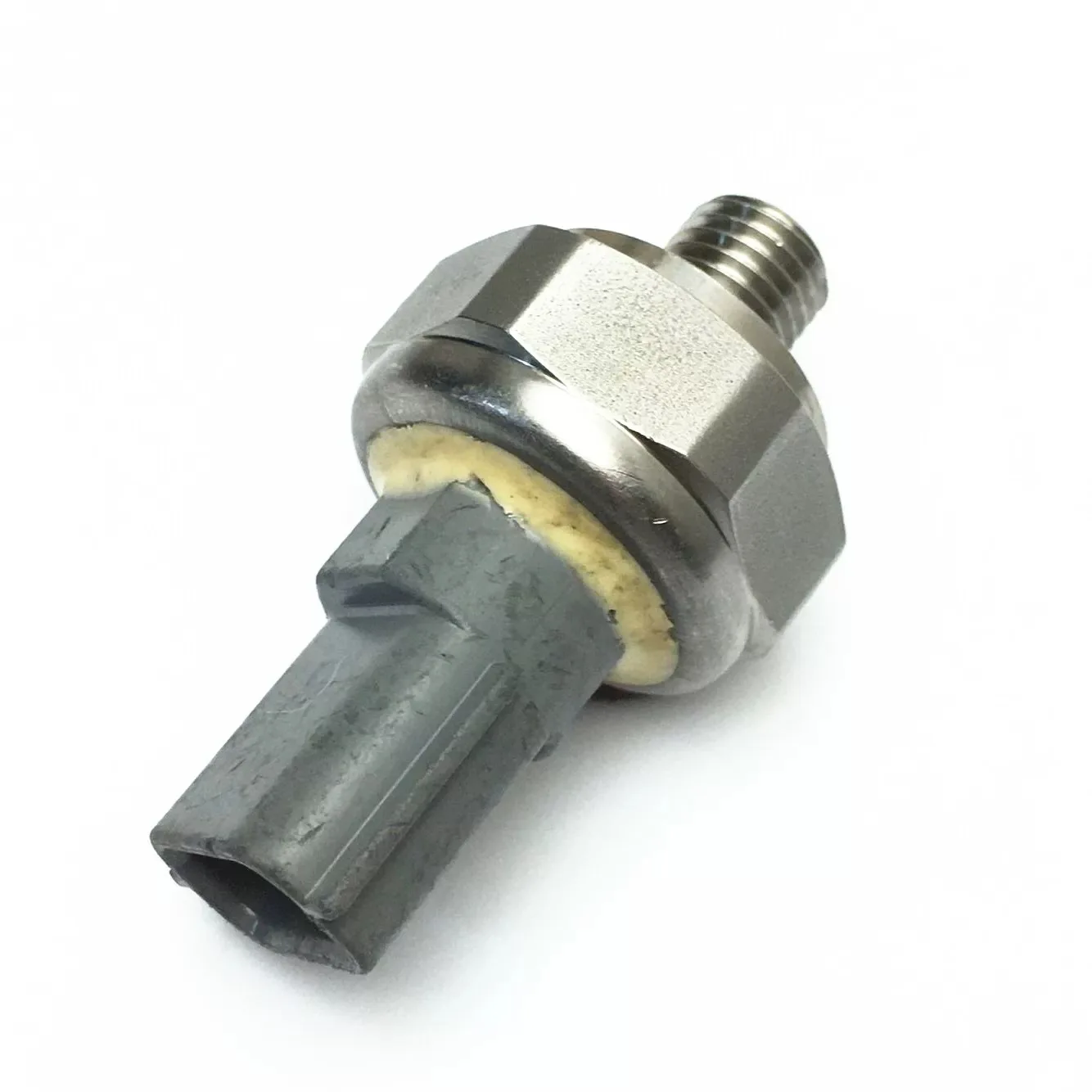 

1PCS/LOTS 499000-8360 D8360 4990008360 Suitable for engine oil pressure switch sensor IC Electronic components for Arduino DIY
