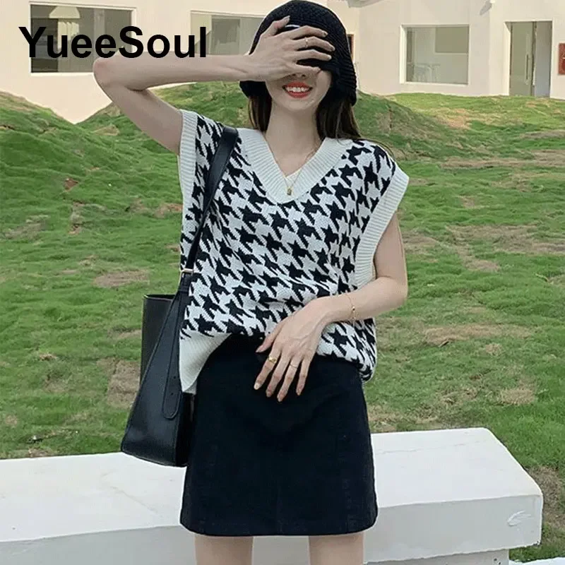 Oversized Sweater Vest Printed Sleeveless Loose Knitted Vest 2023 New Fashion Korean Cute Sweet Vintage Streetwear Women Clothes