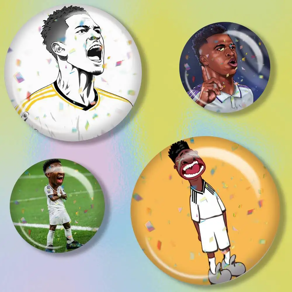 Vinicius Junior-R Cartoon  Brooch Metal Decorative Brooch Pins for Backpack Clothes Jacket Accessories,Souvenir.