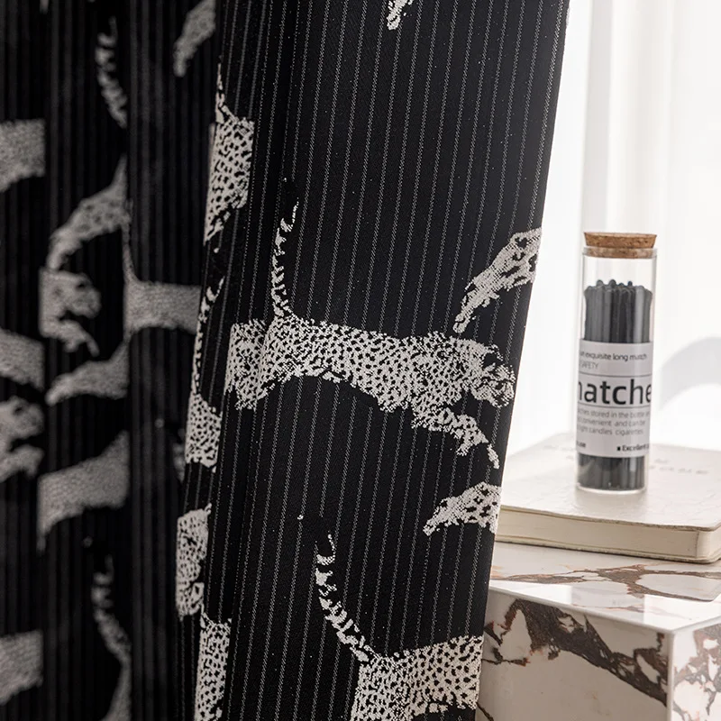 French Retro Black and White Rose Print Chenille Curtains for Living Room Bedroom Balcony Bay Window Customized Finished Product