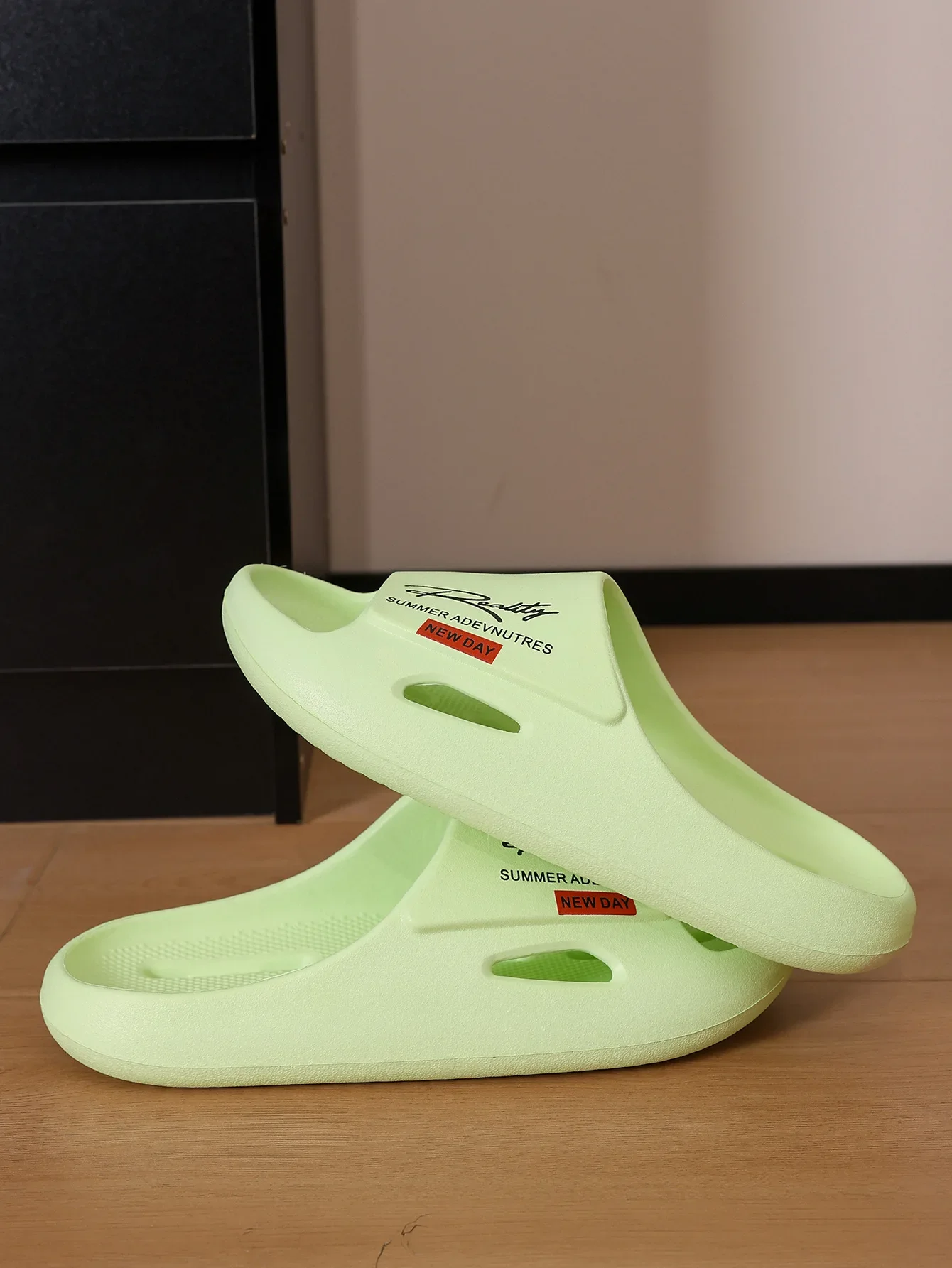 SHAJI Unisex Sommer Innovative Design EVA-Slides, Weiche Leichte Rutschfeste Freizeit-Hausschuhe für Innen- und Außenbereich – Detail 17