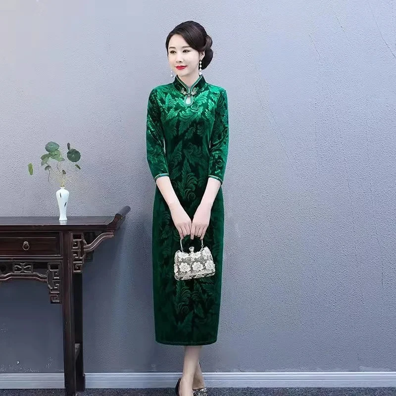 Vintage Cheongsam Dress Spring Autumn Women New Gold Velvet Dress Middle Elderly Mother Elegant Slim Long Dress Party Vestidos