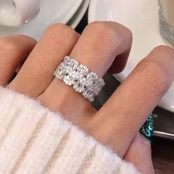 Huitan Luxury Brilliant Rings for Women New Trendy Gorgeous Wedding Band Jewelry Shiny Cubic Zirconia Delicate Finger Accessory