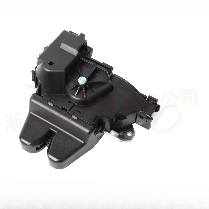 1177500085 Привод замка багажника задней двери