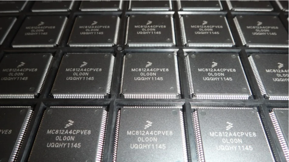 

1~10pcs/lot MC812A4CPVE8 MC812A4C QFP-112 100% Brand New Original